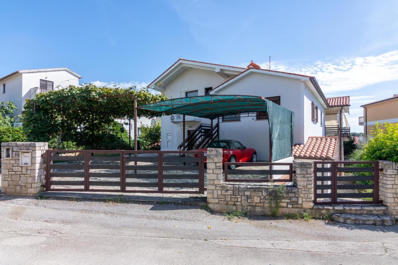 Apartments With A Parking Space Pjescana Uvala, Pula - 7349 Екстер'єр фото