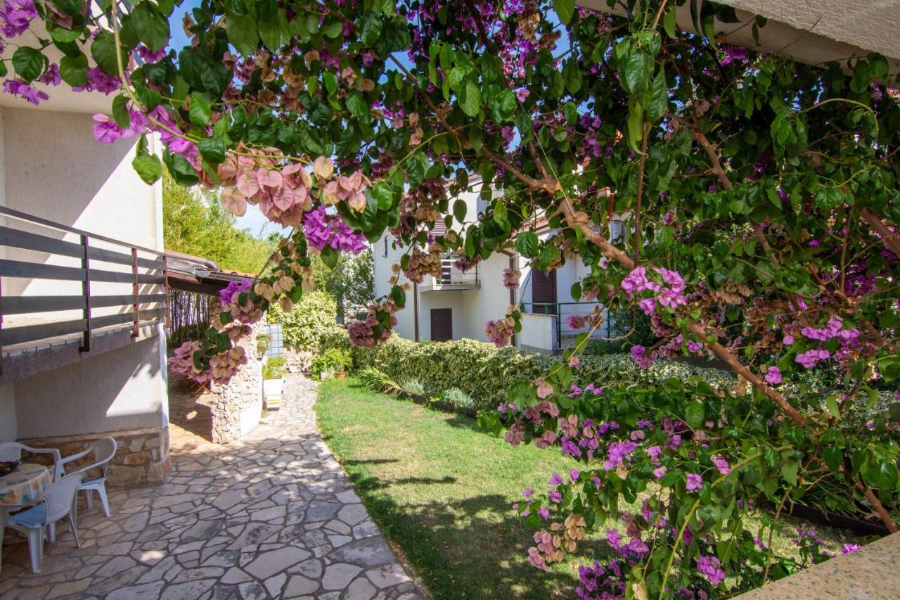 Apartments With A Parking Space Pjescana Uvala, Pula - 7349 Екстер'єр фото