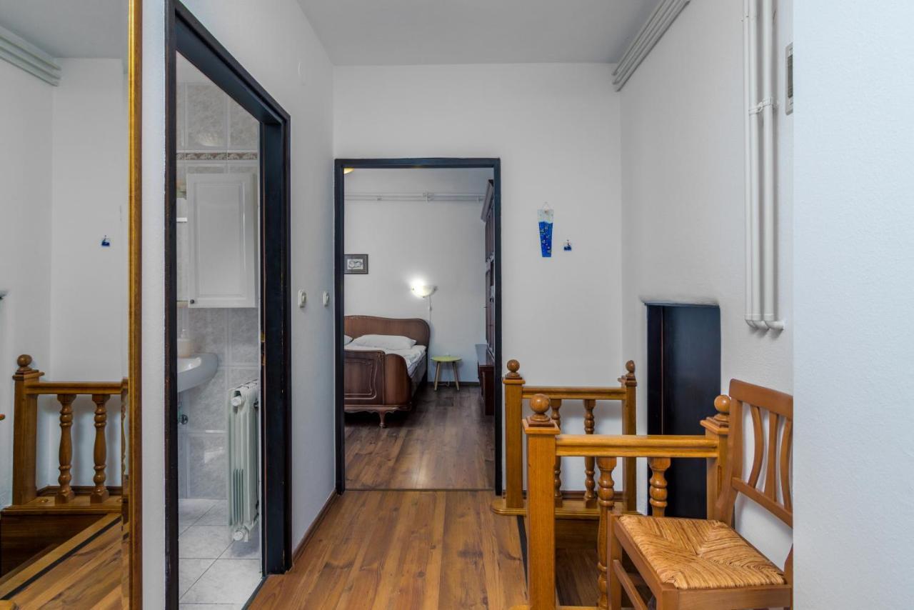 Apartments With A Parking Space Pjescana Uvala, Pula - 7349 Екстер'єр фото